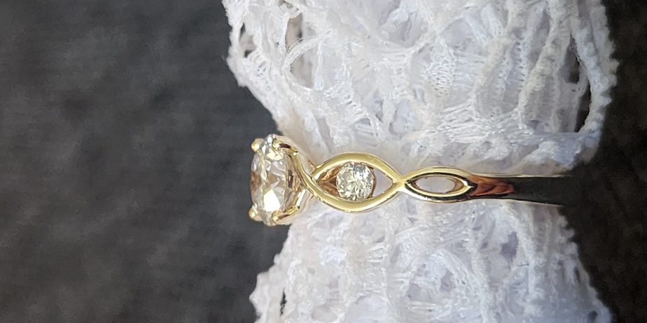 Lab Diamond 3 Stone Ring, sz 9, 10k YG