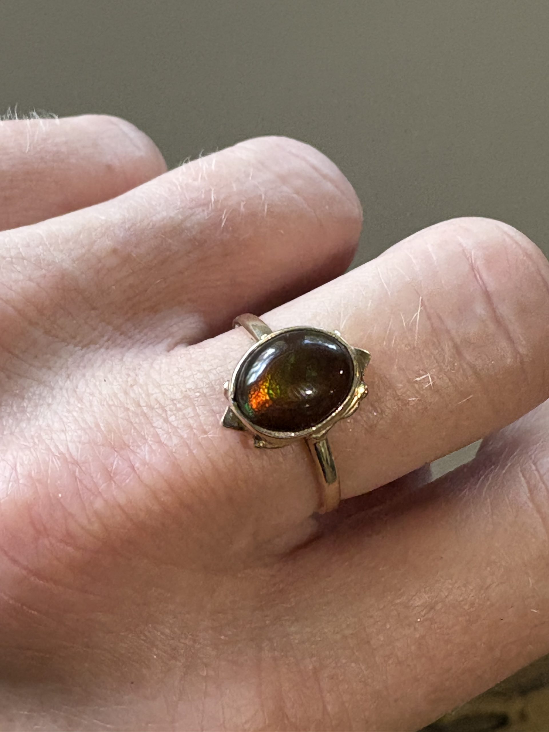 Vintage fire agate 10k yellow gold
