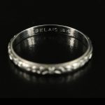 Vintage 18k white gold engraved Belais band
