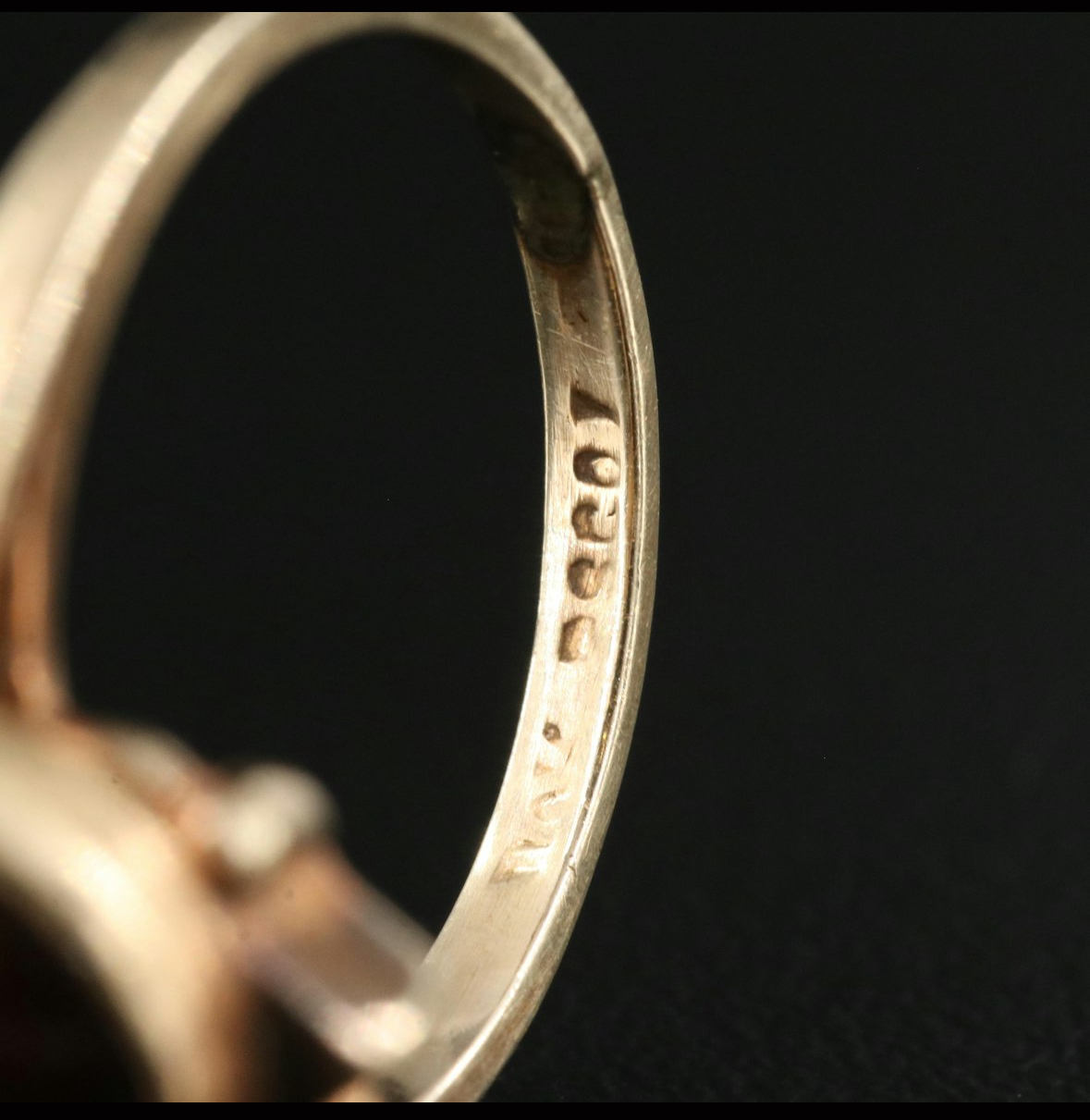 Vintage fire agate 10k yellow gold