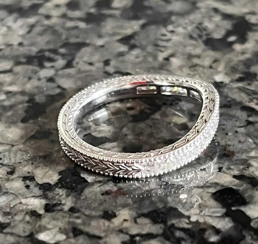 10k white gold moissanite contour band