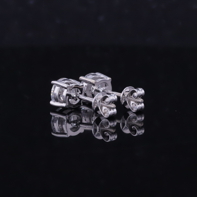 1.34 ctw E VS1 4 prong studs