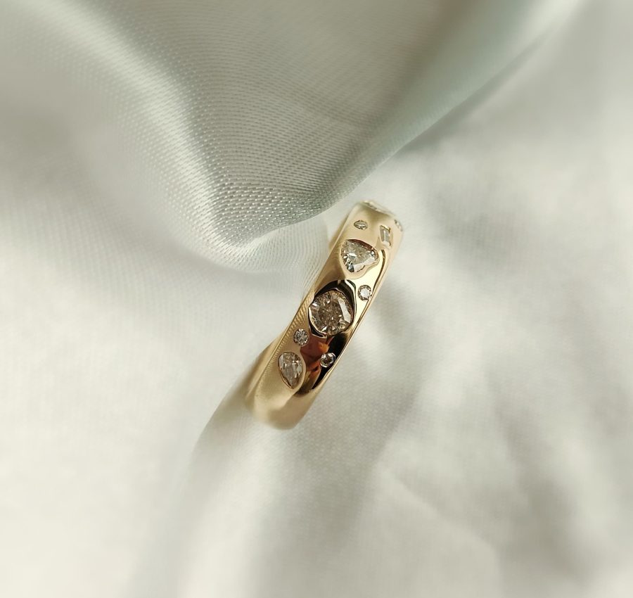 Mixed Shape Stone 4.5mm comfort fit cigar band