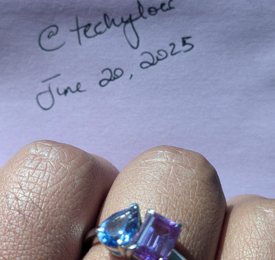 Blue and purple sapphire toi et moi ring