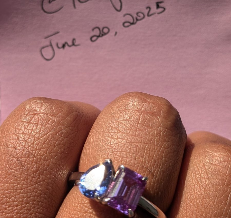 Blue and purple sapphire toi et moi ring