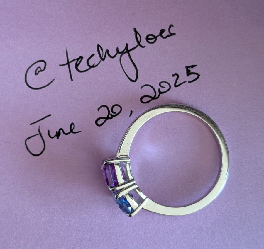 Blue and purple sapphire toi et moi ring