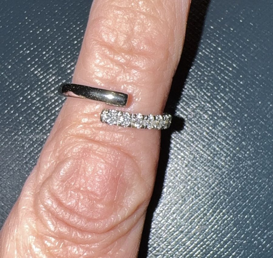 S925 BRAND NEW By-Pass Ring