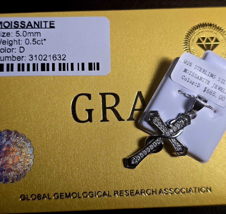 [GRA Certification Included] Moissanite/Sterling Silver Cross Pendent