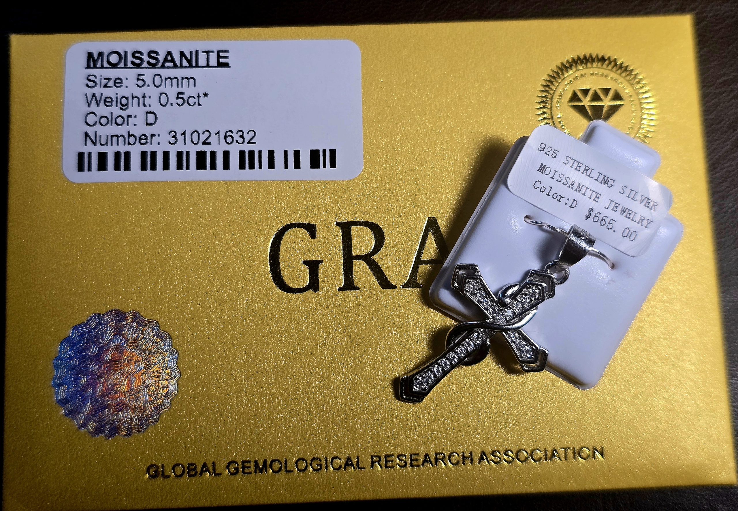 [GRA Certification Included] Moissanite/Sterling Silver Cross Pendent