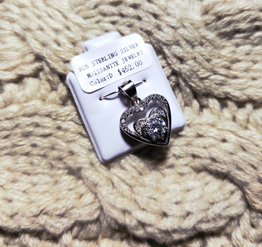 [GRA Certification Included] Moissanite/Sterling Silver Heart Pendent