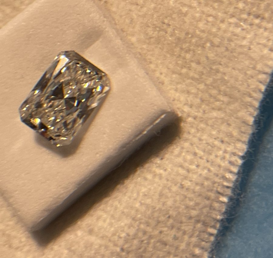 [FS] [USA will ship to usal [loose diamond][VVS2 1.10 radiant/brilliant cut with bowtie] [clairty grade F igi cert] [812.00] obo