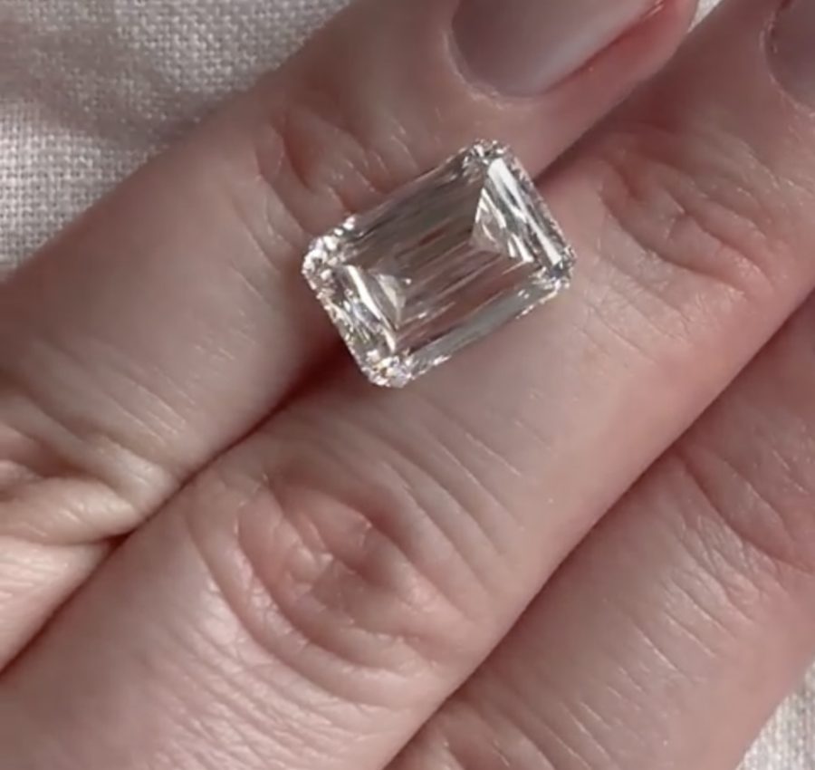 For Sale: IGI certified Radiant 9.02 ct E VS1 EX EX Crisscut Loose Lab Grown Diamond