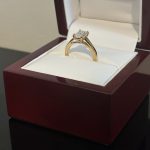 Diamond Ring – 14 kt gold and 1.35 carat diamond