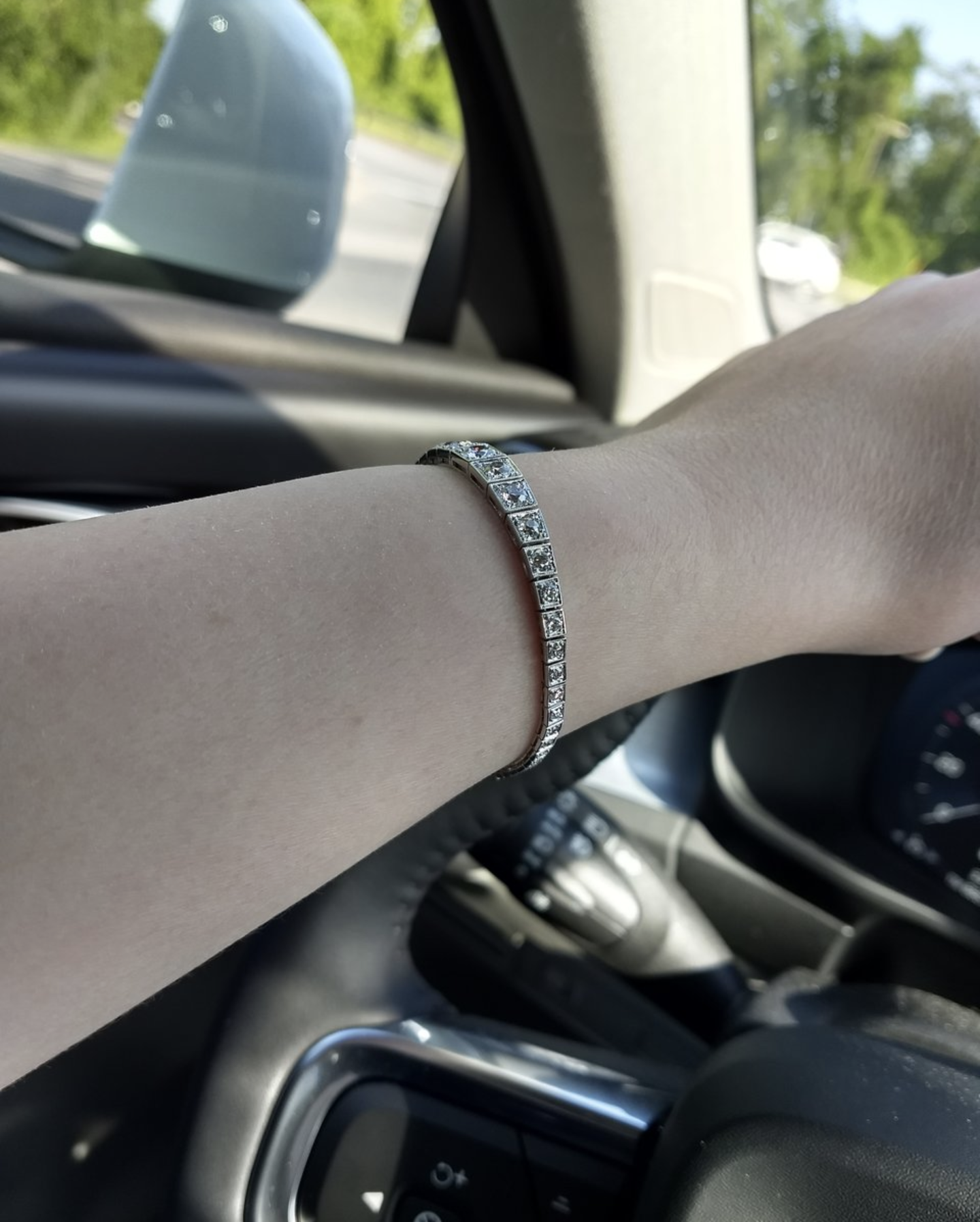 Art Deco Graduated Diamond Platinum Line Bracelet